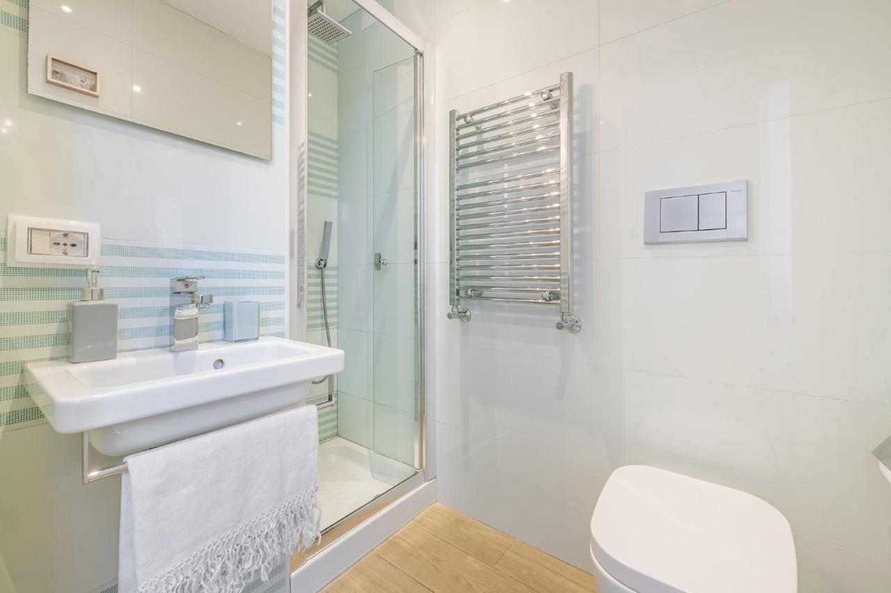 B&B Majestade Каляри Екстериор снимка