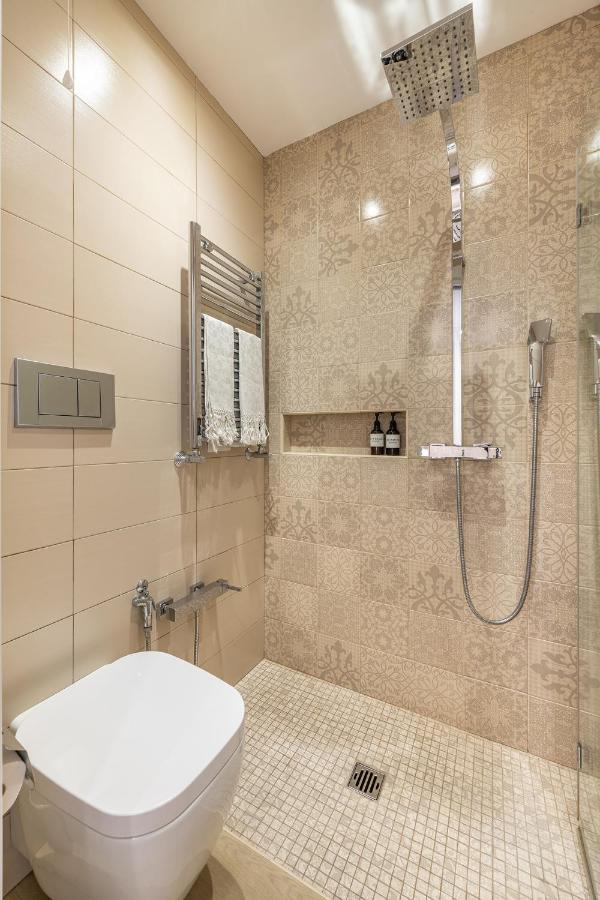 B&B Majestade Каляри Екстериор снимка