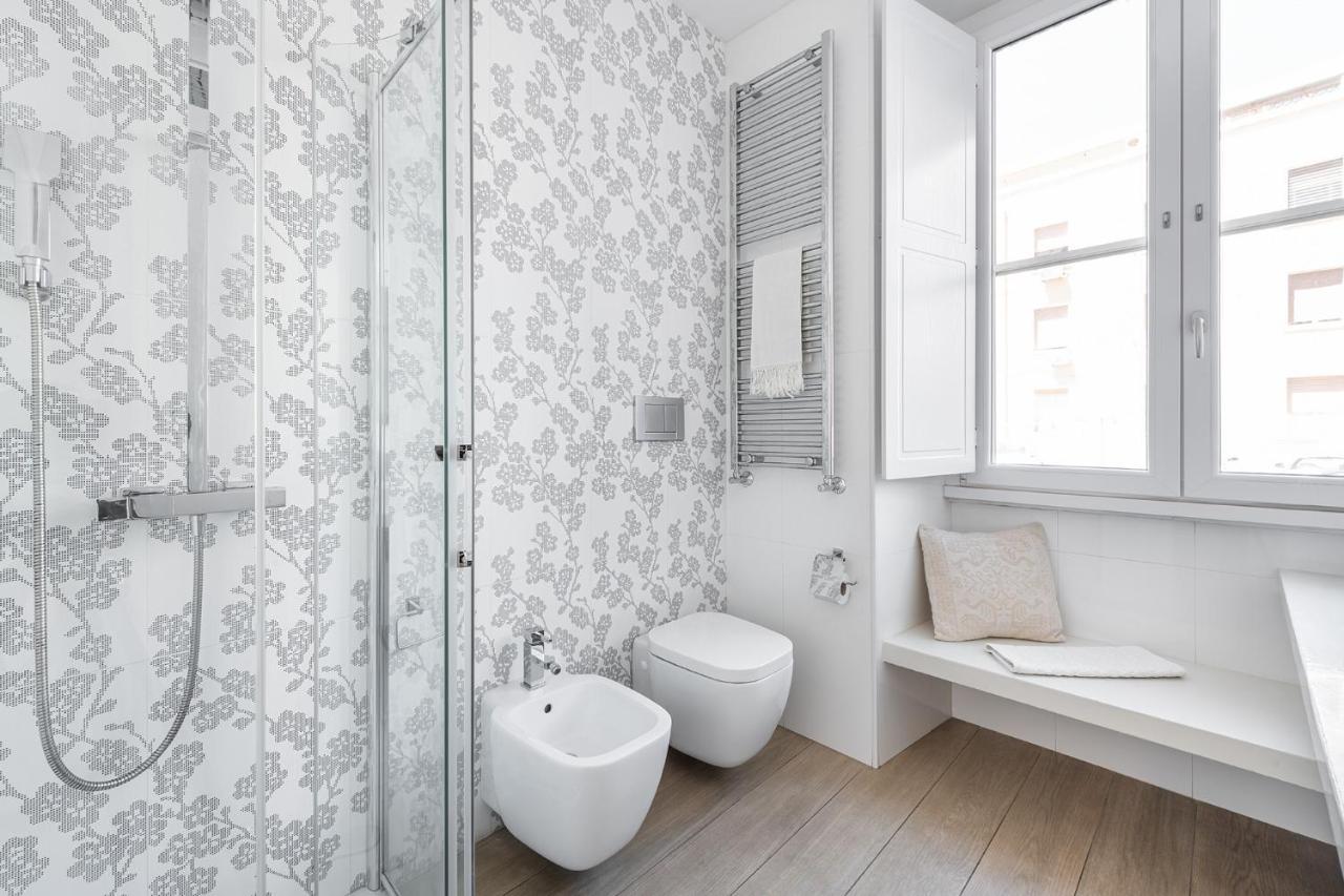 B&B Majestade Каляри Екстериор снимка