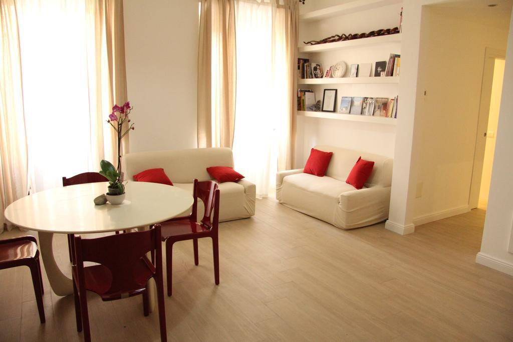 B&B Majestade Каляри Екстериор снимка